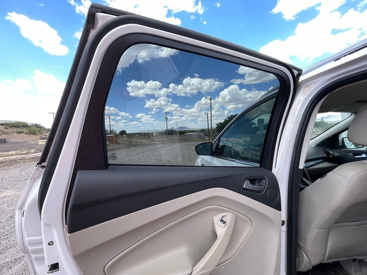2016-ford-escape-image-55