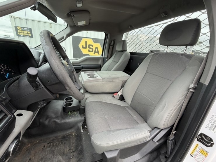2017-ford-f150-xl-image-27