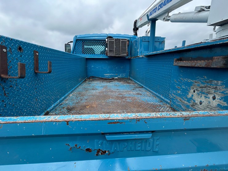 #1087-•-2007-international-service-truck-image-18