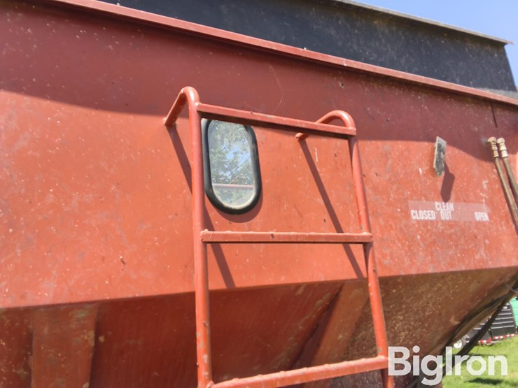 m&w-little-red-wagon-image-17