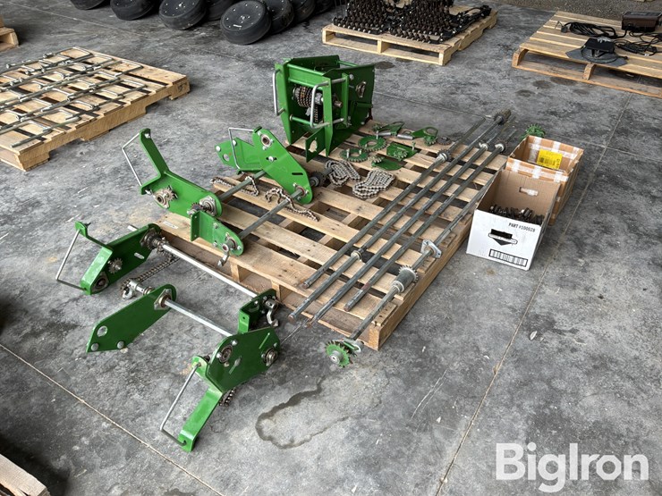 john-deere-12-image-1