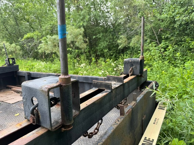 #1866-•-kiefer-industrial-built-tandem-axle-pole-trailer-image-22
