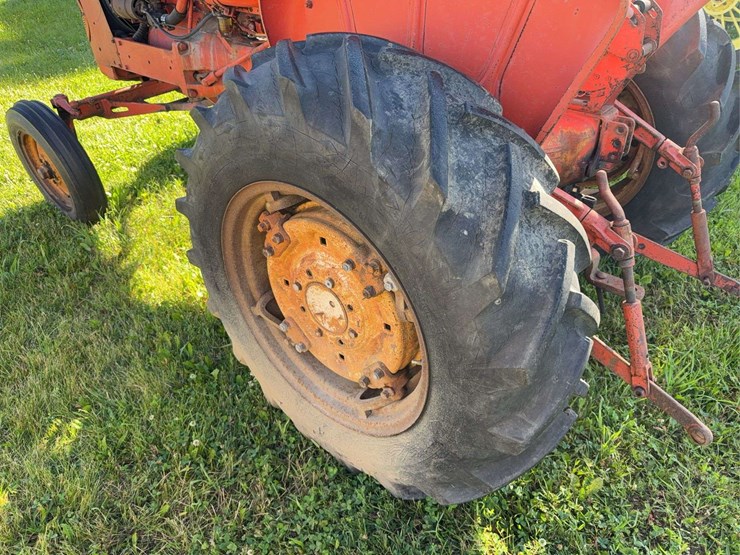 allis-chalmers-d15-series-ii-image-26