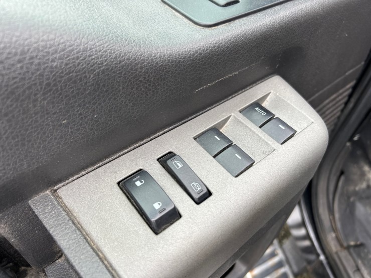 2012-ford-f350-image-37