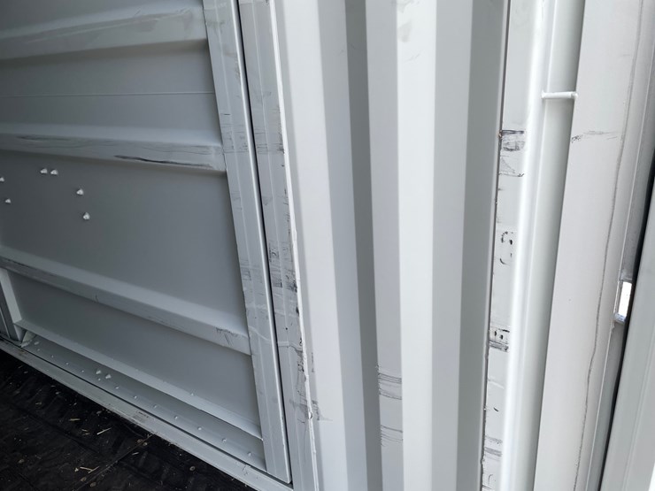 #101-•-40'-high-cube-container-image-10