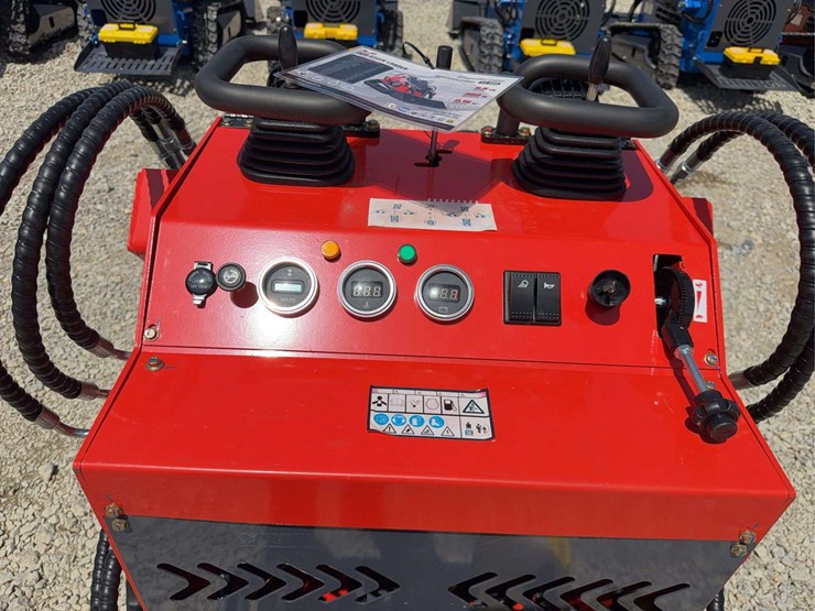 2026-zjg-zj-380-tracked-mini-skid-steer-loader-image-10