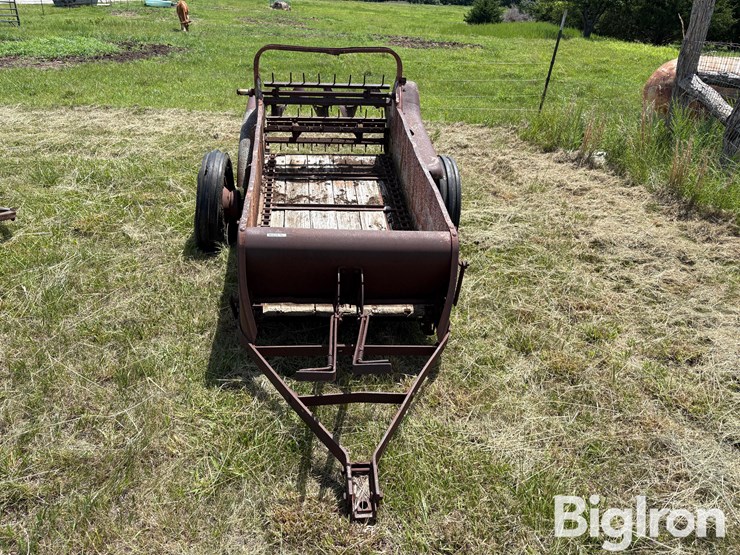 farmall-manure-spreader-image-2