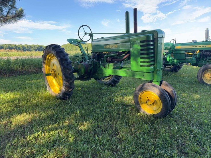john-deere-model-b-image-3