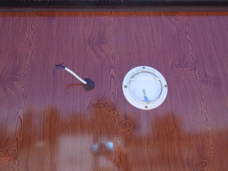 portable-toilet-w/-shower-image-14