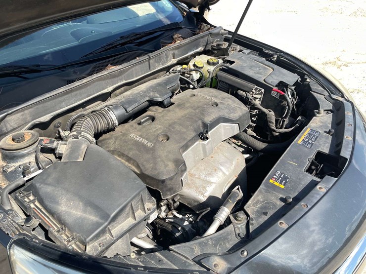 2015-chevrolet-malibu-4-door-sedan-(206,870-miles)-image-8