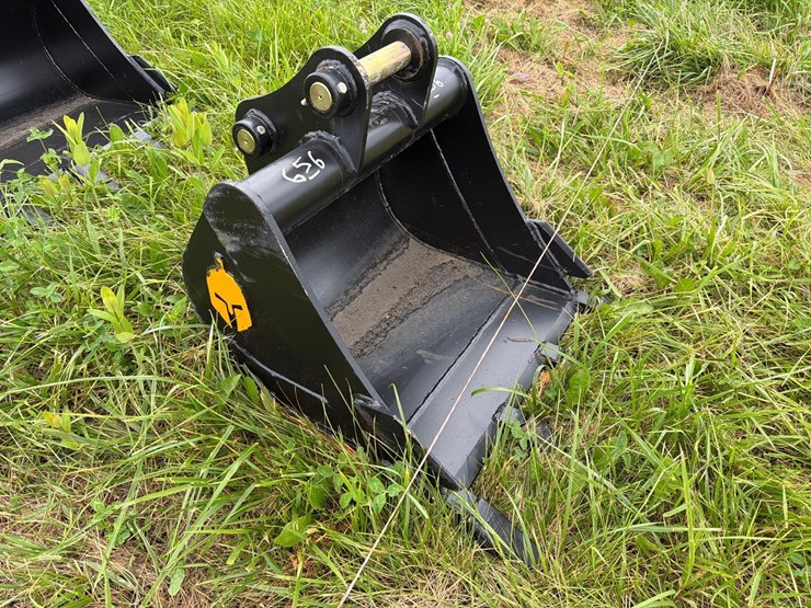 caterpillar-303-image-2