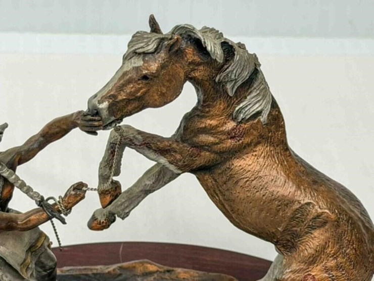 legends-sculpture-image-5