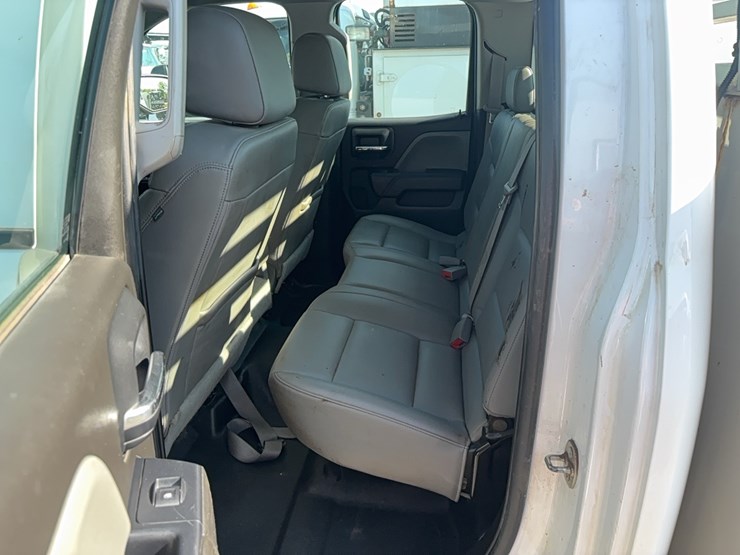 2016-chevrolet-2500-image-10