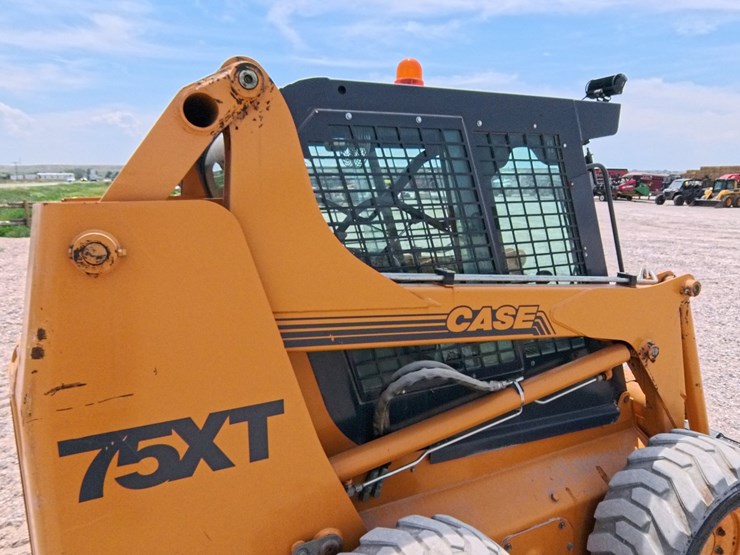 case-75xt-image-31