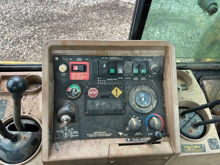 john-deere-310d-image-27