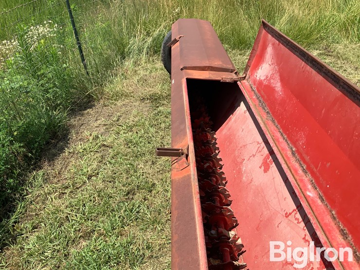 international-mccormick-no.-7-drop-spreader-image-10
