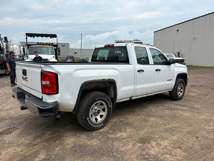 2016-gmc-1500-image-5