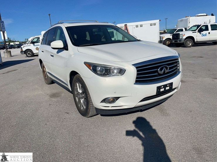 2013-infiniti-jx35-image-3