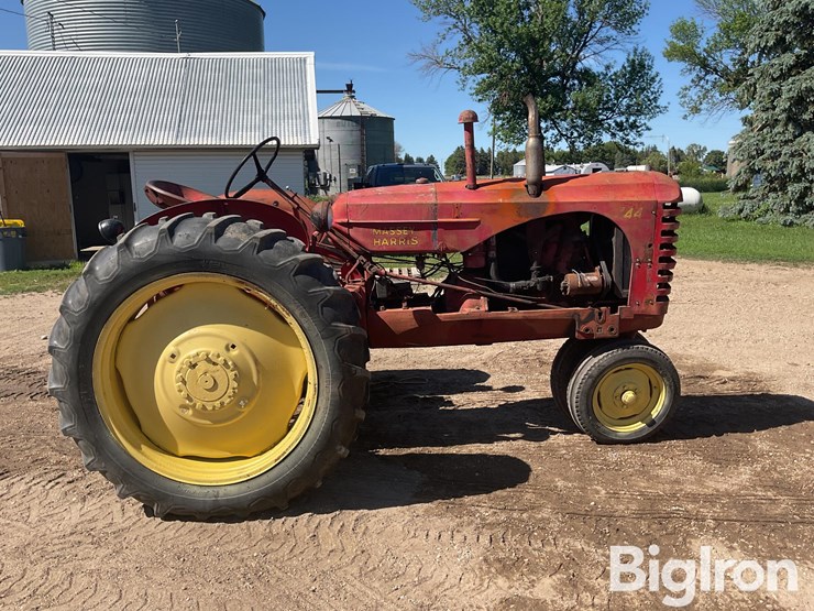 massey-ferguson-44-image-4