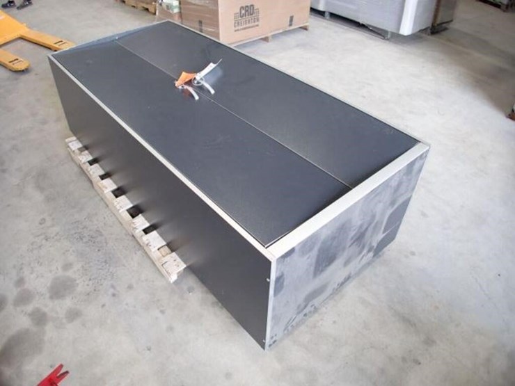 31-in.-x-75-in.-rolling-storage-cabinet(s)-image-3