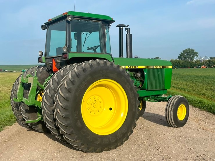 john-deere-4640-image-10