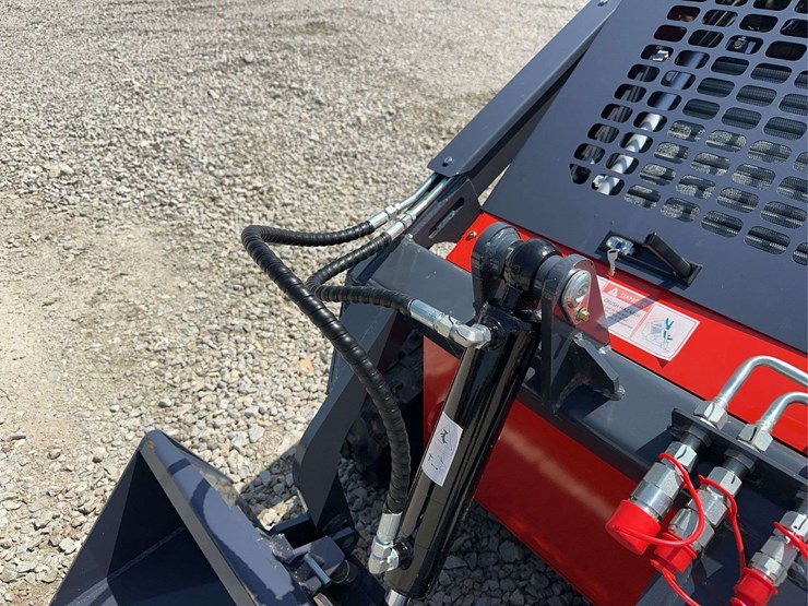 2026-zjg-zj-380-tracked-mini-skid-steer-loader-image-12