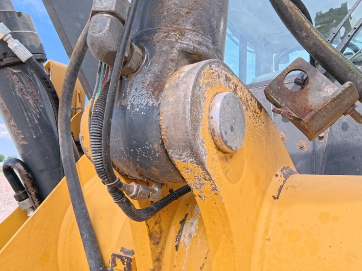 2006-deere-544j-image-93