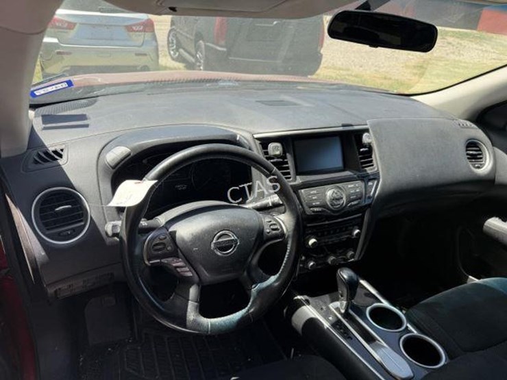 2014-nissan-pathfinder-image-11