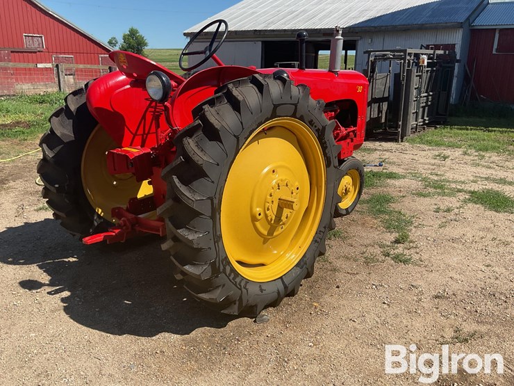 massey-ferguson-30-image-5