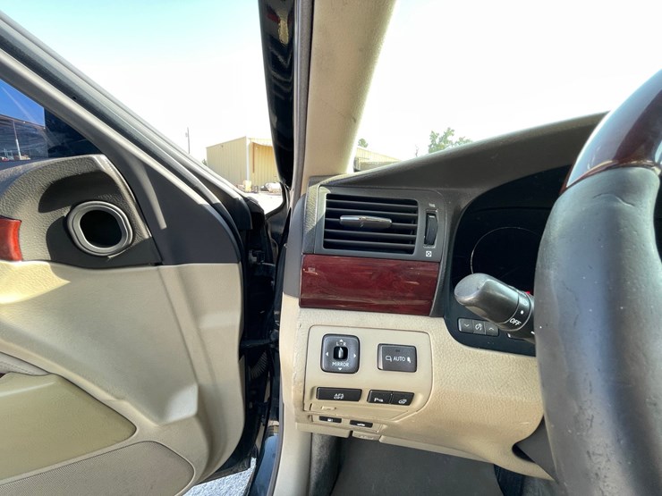 #163-•-2007-lexus-ls-460-(clean-nm-title)-image-127