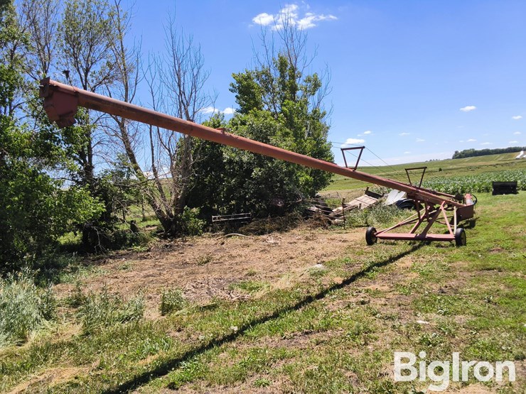 sudenga-auger-w/-truck-hopper-image-5