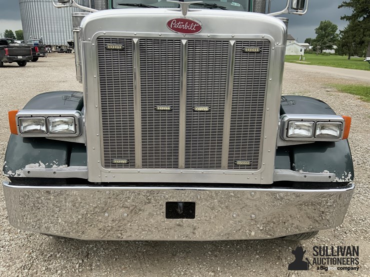 2006-peterbilt-379-image-11