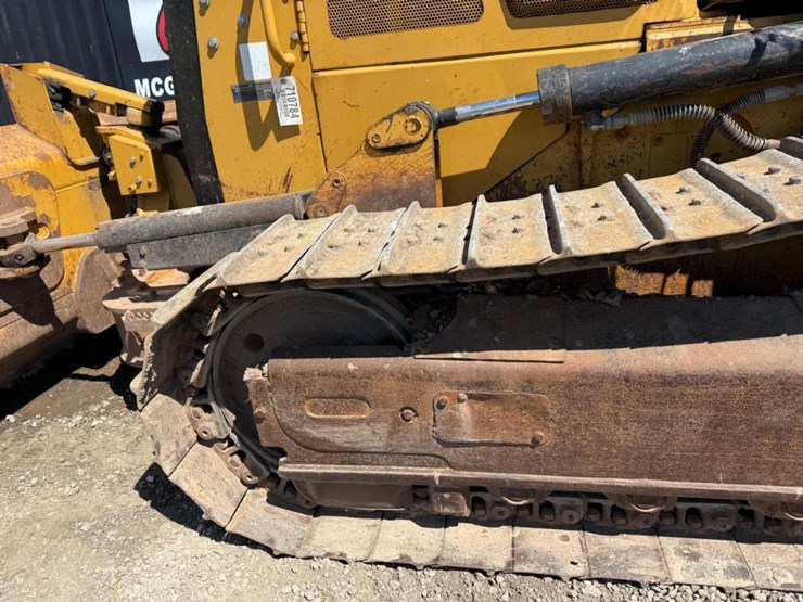 caterpillar-d3k-xl-image-17