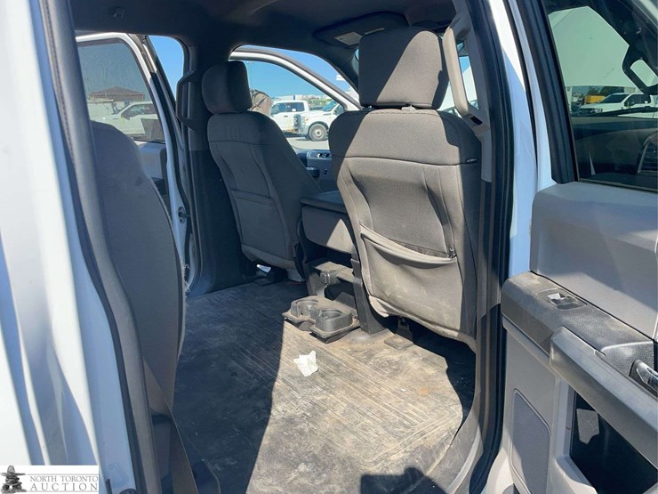 2017-ford-f150-image-19