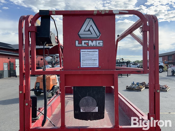 2019-massey-ferguson-730-image-12