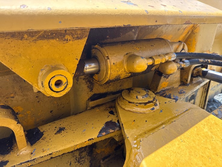 deere-550-image-17