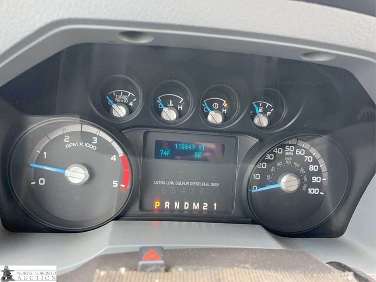 2015-ford-f550-image-11