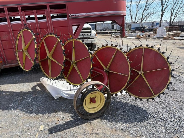 circular-hay-rake-image-2