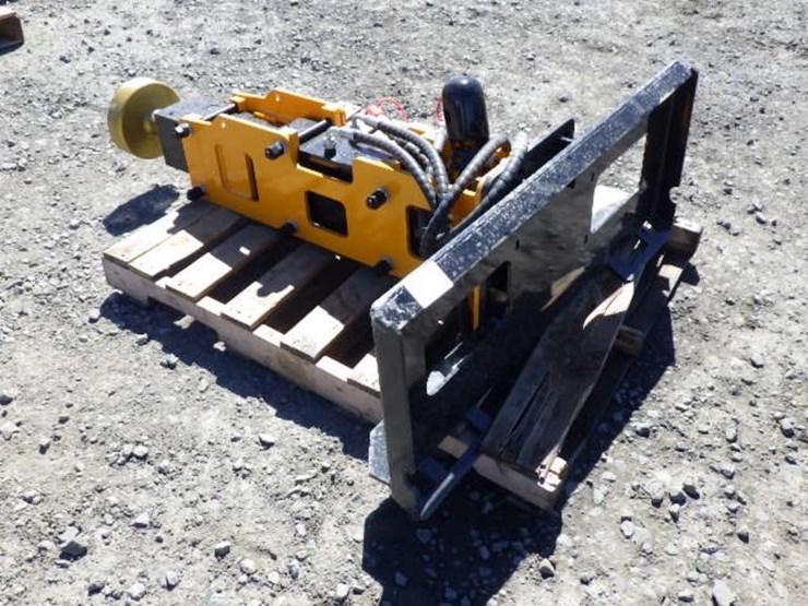 giyi-skid-steer-post-driver-56"-image-2