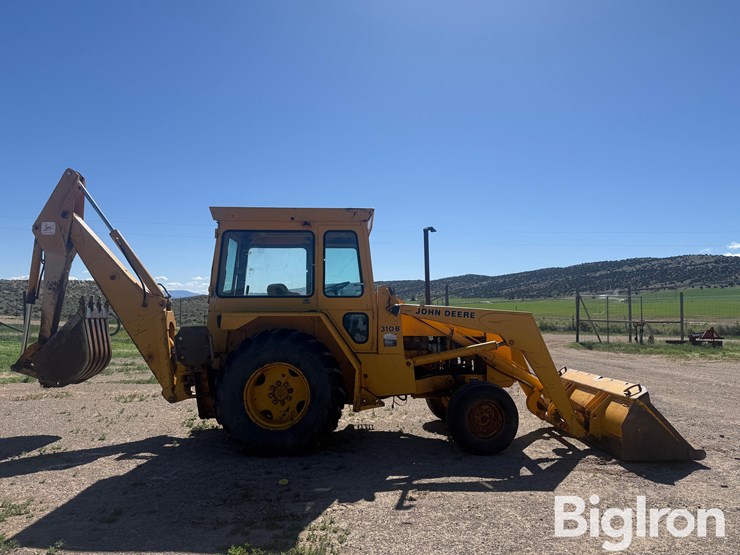1984-deere-310b-image-4