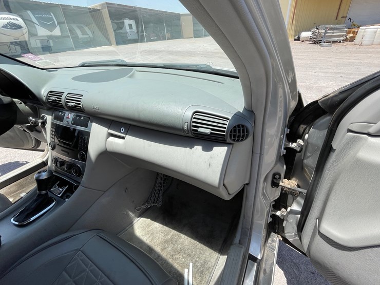 #162-•-2005-mercedes-c230-kompressor-(clean-nm-title)-image-92