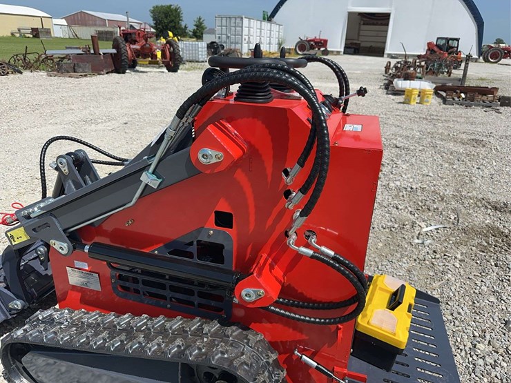 2026-zjg-zj-380-tracked-mini-skid-steer-loader-image-17