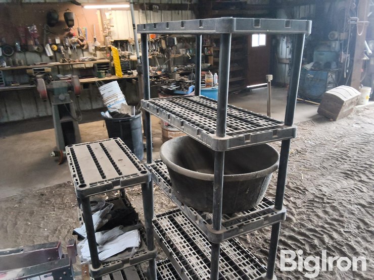 storage-shelves-image-11