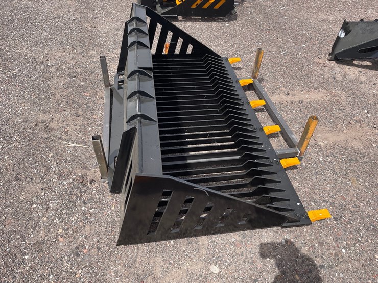 #1309-•-skid-steer-bucket-image-6