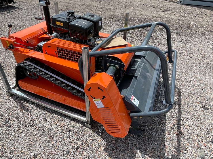#1303-•-lawn-mower-image-5