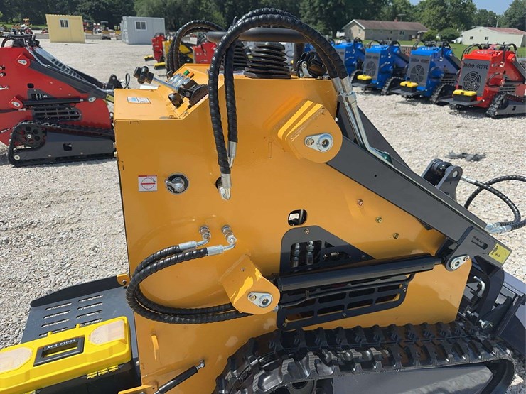 2026-zjg-zj-380-tracked-mini-skid-steer-loader-image-15