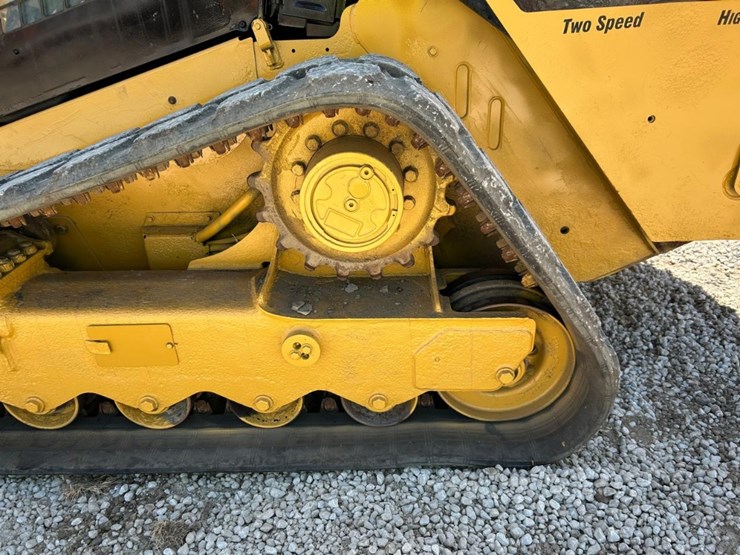 2018-caterpillar-299d2-xps-image-19