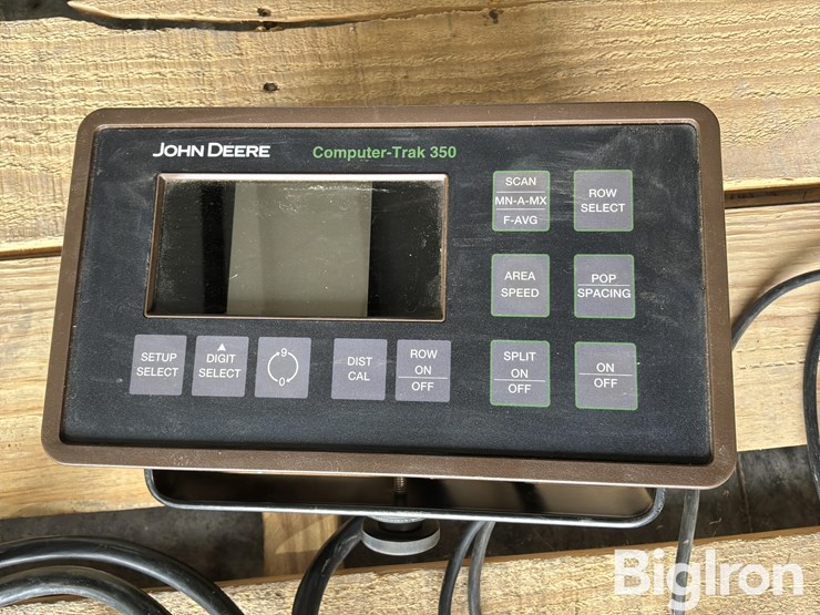 john-deere-350-image-13