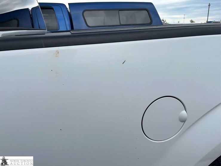 2010-ford-f150-image-25