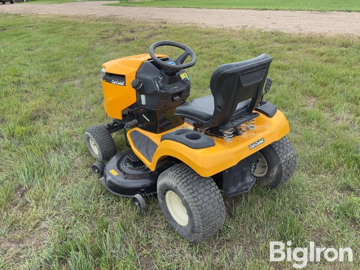 2018-cub-cadet-13apa1ct010-xt1-lt46"-lawn-mower-image-7
